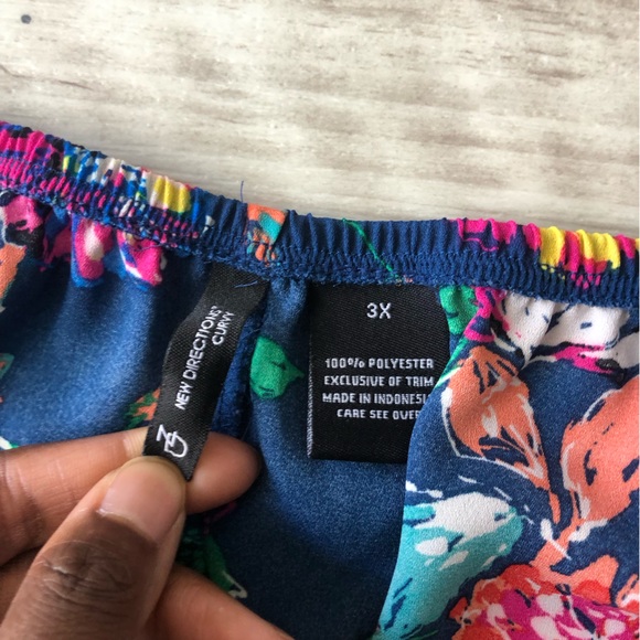 New Directions Curvy 3X Blue Off the Shoulder Floral Blouse - Picture 8 of 8